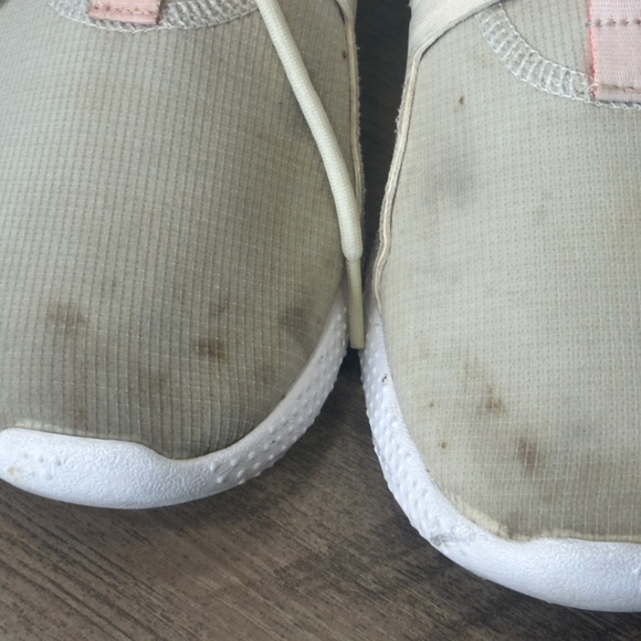 GUC Reebok Women’s Cardio Motion Cross Trainer Beige and Pink Casual Size 9 - Picture 7 of 13